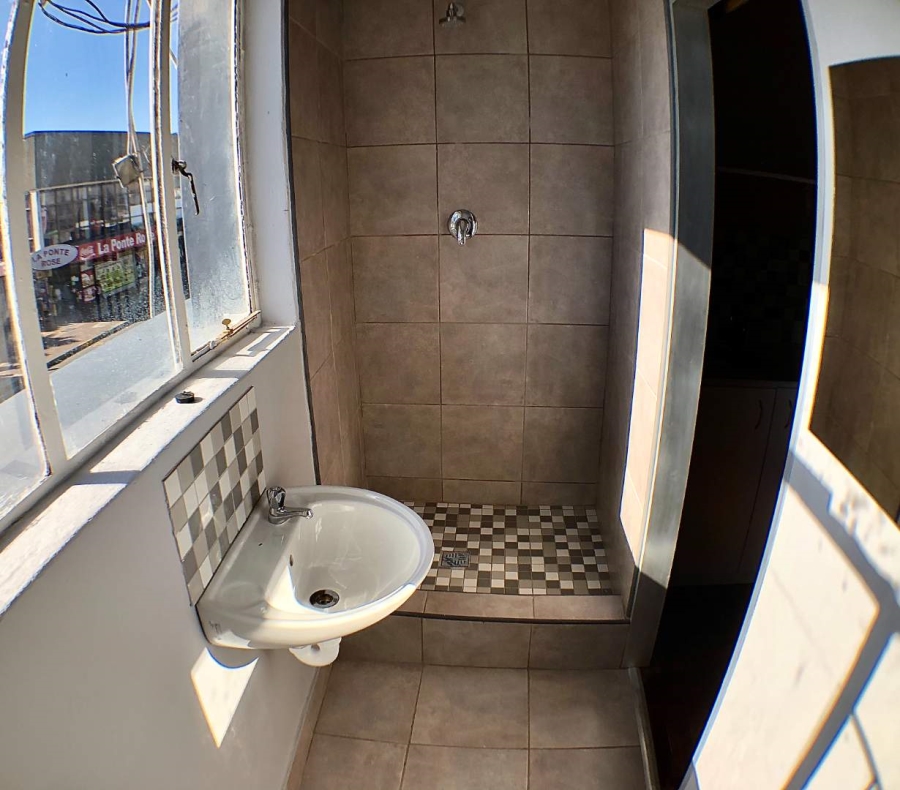 To Let 1 Bedroom Property for Rent in Parow Western Cape